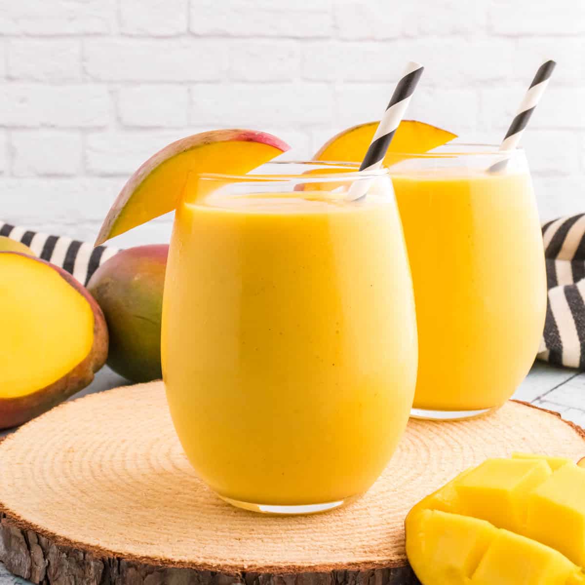 Mango lassi